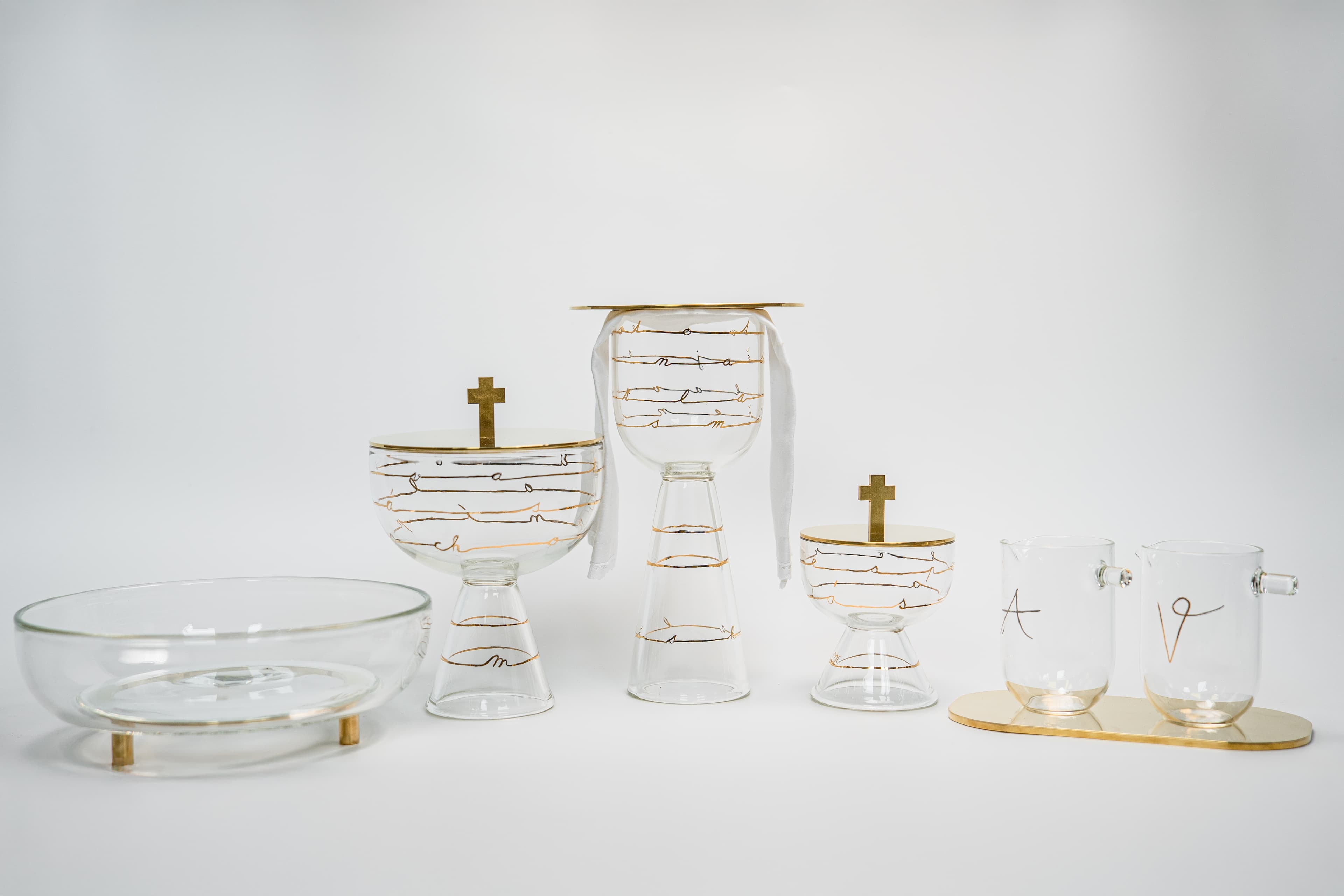 GLASS FOR NERATOV cover